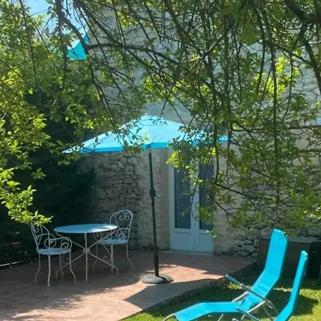 Holiday home Avec Etang Prive, Piscine Partagee Et Wifi En Dordogne - Fr-1-616-194 *