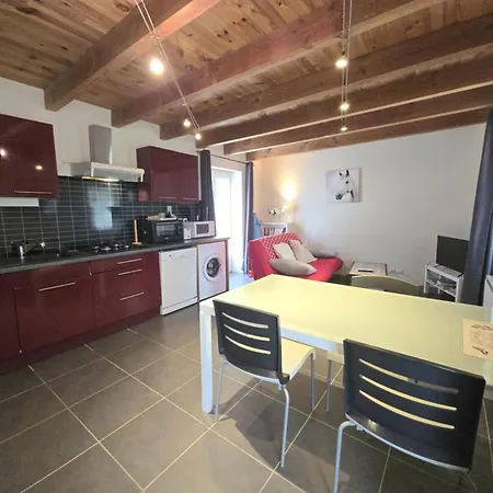 Holiday home Avec Etang Prive, Piscine Partagee Et Wifi En Dordogne - Fr-1-616-194 *